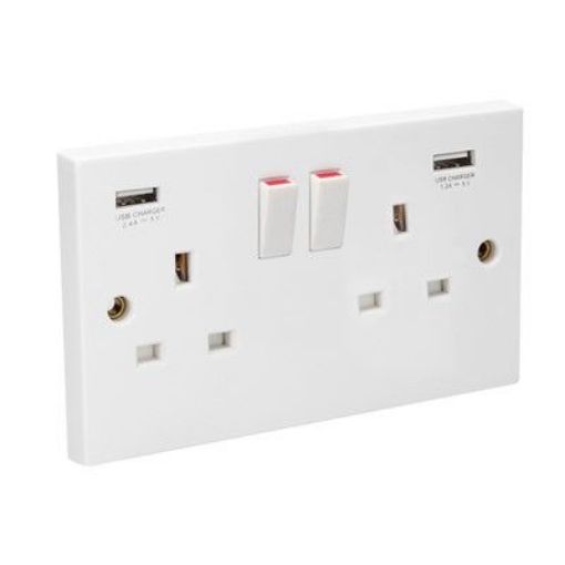 Picture of CED 2g Switched Socket with USB Charging Port 3.6a