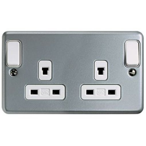 Picture of Socket 2 Gang Switched Double Pole with Clean Earth Non Standard