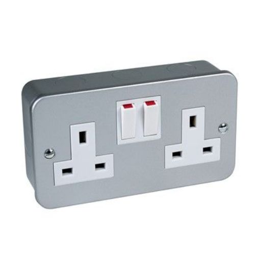 Picture of CED Metal Clad Switched Socket Twin 13amp - Double Pole with 2 Earth Bs1363 Pt2