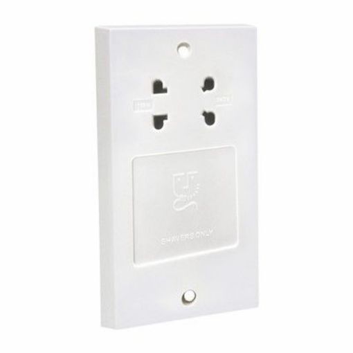 Picture of CED Shaver Socket 110/240v Dual Voltage To Bs4573